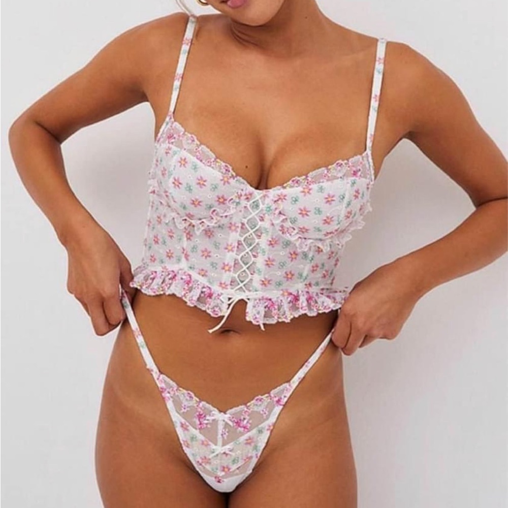 For Love And Lemons Floral Lace-Up Set - White and Pink